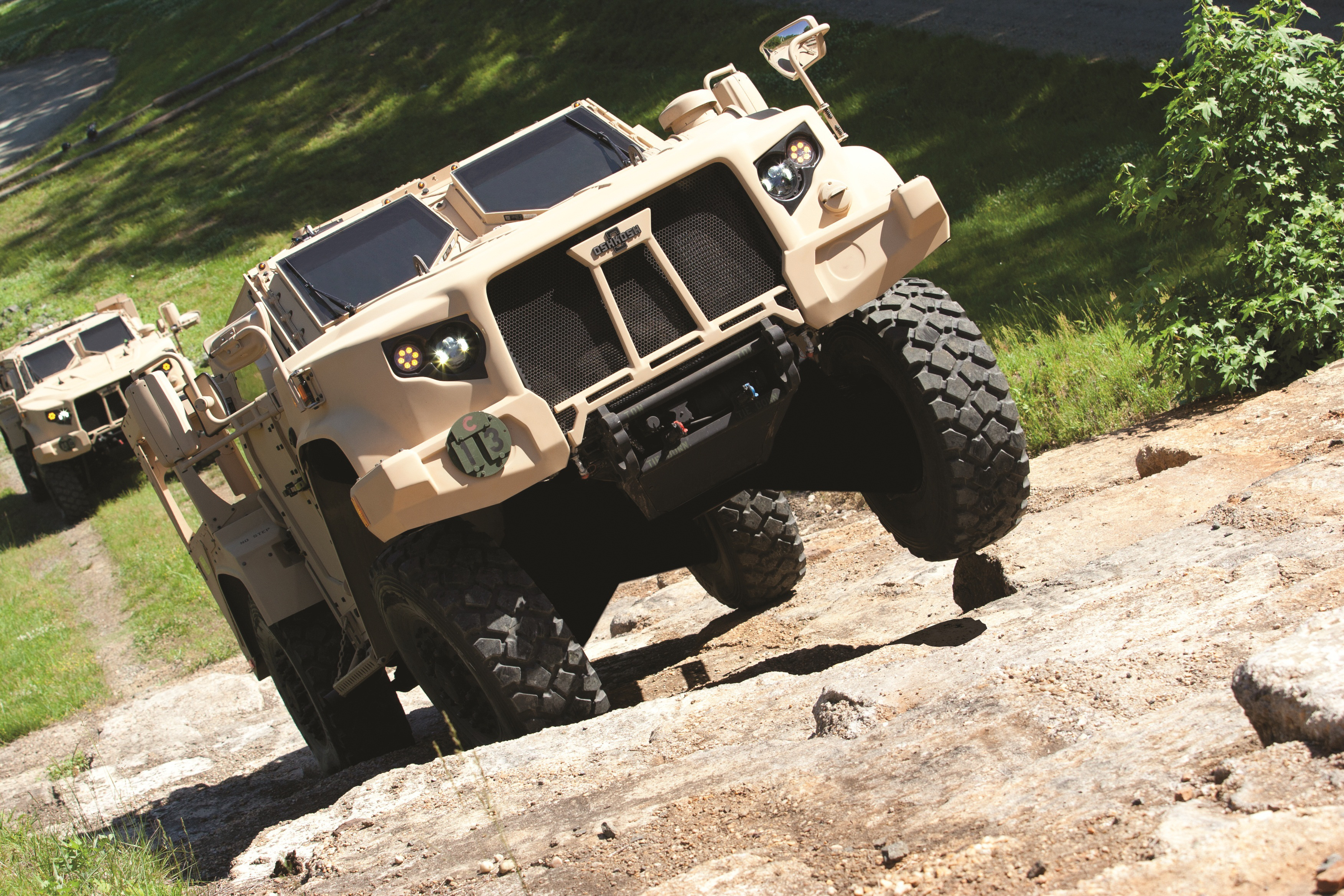 Oshkosh_JLTV_Demo_Photo_1_High-Res