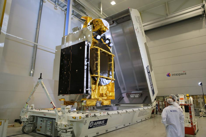 arabsat_700